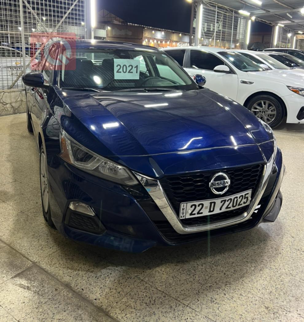 نيسان ألتيما